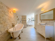 À vendre Villa 156m² T6, Terrain 755m², au cœur du village, Sisco, Haute-Corse (20)