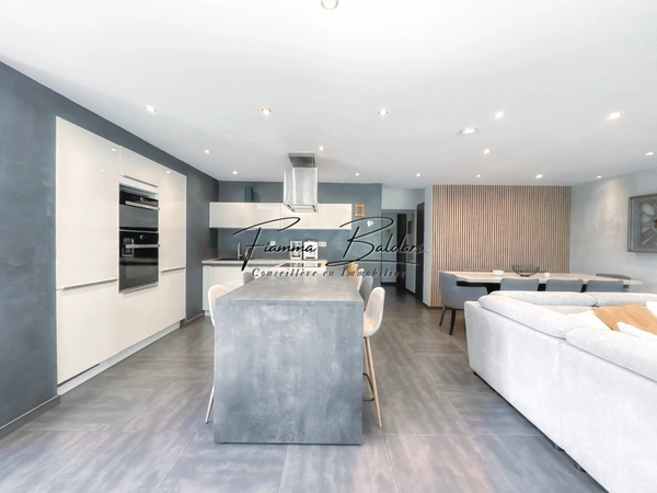À vendre Villa 6 pièces, Terrain 755m², au cœur du village, Sisco, Haute-Corse (20)