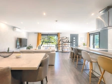 À vendre Villa 156m² T6, Terrain 755m², au cœur du village, Sisco, Haute-Corse (20)