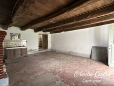 Maison en pierre avec garage et beau terrain de 1300 m2 en zone constructible avec puits – Ploërmel