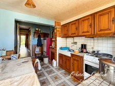 En exclusivité ! Longère en pierre – 135 m² habitables, combles, dépendance et terrain.