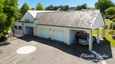 Maison d’architecte de plain-pied de 254 m² avec piscine intérieure et terrain de 3000 m² en plein cœur de Ploërmel