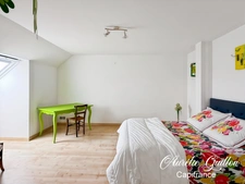 Appartement T2 en duplex de 60 m² avec balcon plein sud, garage et stationnement – Centre-ville de Ploërmel à pied