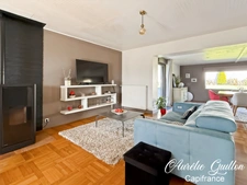 SINGLE-STOREY HOUSE 172 m² – 4 BEDROOMS – ENCLOSED GARDEN – LA CHAPELLE-CARO / VAL D'OUST