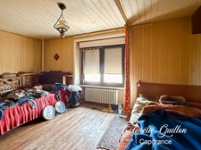 En exclusivité ! Longère en pierre – 135 m² habitables, combles, dépendance et terrain.