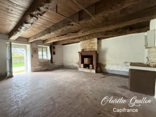 Maison en pierre avec garage et beau terrain de 1300 m2 en zone constructible avec puits – Ploërmel