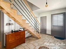 SINGLE-STOREY HOUSE 172 m² – 4 BEDROOMS – ENCLOSED GARDEN – LA CHAPELLE-CARO / VAL D'OUST