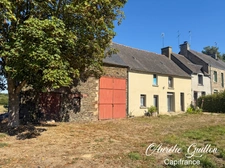 En exclusivité ! Longère en pierre – 135 m² habitables, combles, dépendance et terrain.