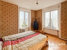 Maison en pierre à rénover avec grand terrain de 1 356 m² – Loyat