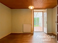 Maison avec dépendance, cour, double jardin et 2 099 m² de terrain – Campagne de Loyat 