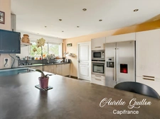 Maison d’architecte de plain-pied de 254 m² avec piscine intérieure et terrain de 3000 m² en plein cœur de Ploërmel