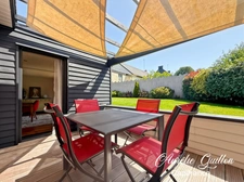 SINGLE-STOREY HOUSE 172 m² – 4 BEDROOMS – ENCLOSED GARDEN – LA CHAPELLE-CARO / VAL D'OUST