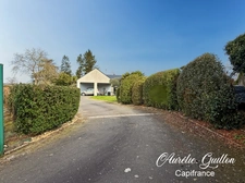 Maison d’architecte de plain-pied de 254 m² avec piscine intérieure et terrain de 3000 m² en plein cœur de Ploërmel