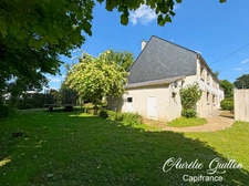 Longère rénovée de 180 m² avec garage, terrain, puits - Ploërmel
