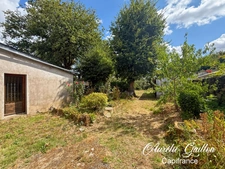 Le Roc-Saint-André – Maison en pierre 5 pièces 80 m2 avec beau potentiel