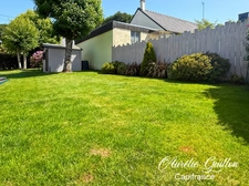SINGLE-STOREY HOUSE 172 m² – 4 BEDROOMS – ENCLOSED GARDEN – LA CHAPELLE-CARO / VAL D'OUST