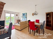 Appartement T2 en duplex de 60 m² avec balcon plein sud, garage et stationnement – Centre-ville de Ploërmel à pied