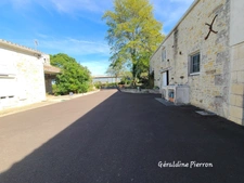 domaine de 2 maisons avec possibilité d'une 3éme sur grand terrain 6500m² à MORAGNE (17)