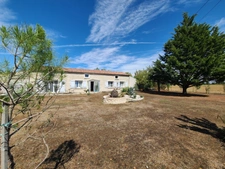 Maison d'exception à Saint-Jean-de-Liversay – À deux pas de La Rochelle