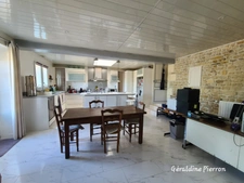 domaine de 2 maisons avec possibilité d'une 3éme sur grand terrain 6500m² à MORAGNE (17)