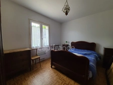 Belle maison familiale avec une autre maison individuelle  