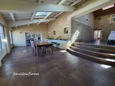 domaine de 2 maisons avec possibilité d'une 3éme sur grand terrain 6500m² à MORAGNE (17)