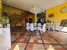 Prestigious property of approximately 480 m² situated on a 3.4-hectare plot with 2 gîtes and a bed and breakfast