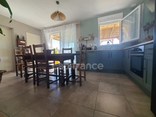 Maison de 2024 terrain clos avec piscine et garage plain pied