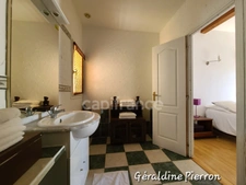 Prestigious property of approximately 480 m² situated on a 3.4-hectare plot with 2 gîtes and a bed and breakfast