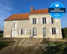Depart. de la Vienne à CHATELLERAULT (86), Maison à vendre 5 pièces 133,5 m², terrain 2787 m²