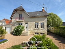 Dpt Vienne (86), à vendre CHÂTELLERAULT Maison P6 de 118 m² - Terrain de 559 m²