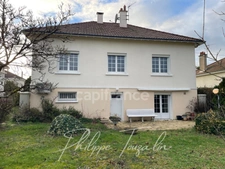 Dpt Vienne (86), à vendre CHÂTELLERAULT Maison 150 m², 8 pièces, 6 chambres, Chatellerault (86)