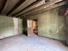 À NAINTRE (86) À vendre – Ensemble Grange 155 m² avec toiture refaite et panneaux photovoltaïques – Terrain 1123 m²