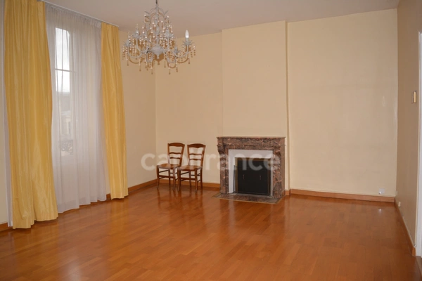 Appartement à vendre 3 pièces NEVERS (58)Avec parking sécurisé, cave, local vélo