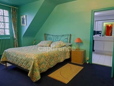 Propriete à vendre 17 pièces SAINT SAULGE (58) gite,chambres d'hôtes