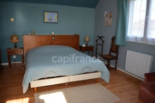 Dpt Cher (18), à vendre proche de NEVERS maison P8   Garage atelier, terrain batir