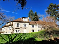 Propriete à vendre 17 pièces SAINT SAULGE (58) gite,chambres d'hôtes