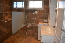Dpt Cher (18), à vendre proche de NEVERS maison P8   Garage atelier, terrain batir