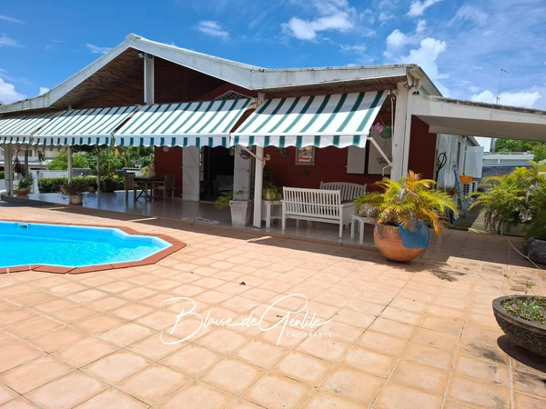 Maison à vendre 5 pièces à Baie Mahault (97122)