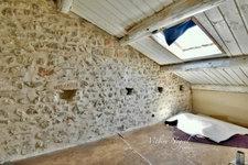 Maison à rénover 2 pièces MOURIES (13)