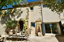 Maison à vendre 3 chambres, AUREILLE (13)