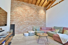 Maison rénovée de 163 m2 avec piscine à MOURIES (13)