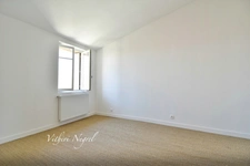 Maison à vendre 4 pièces EYRAGUES (13)