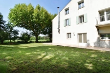 Propriété à vendre 8 pièces et annexe  MOURIES (13)