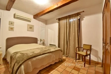 A vendre : Superbe maison de 150 m2 à Mouriès, sur 4500 m2 de terrain.