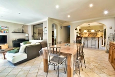 A vendre : Magnifique maison de plus de 200 m2 à MOURIES (13)