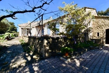 Maison de plain-pied, 4 chambres à vendre AUREILLE (13)
