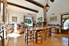 Maison de plain-pied à vendre 5 pièces à AUREILLE (13)