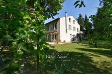 Propriété à vendre 8 pièces et annexe  MOURIES (13)