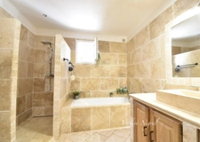 A vendre : Magnifique maison de plus de 200 m2 à MOURIES (13)